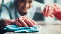 La informalidad laboral subió al 43% en el cuarto trimestre de 2025, con mayor incidencia en mujeres y jóvenes